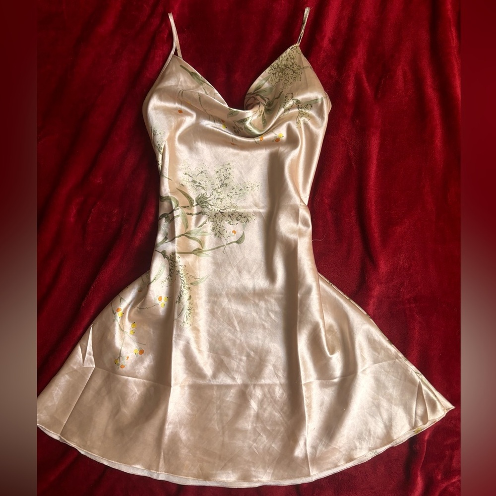 women’s midi floral nightgown in light pink